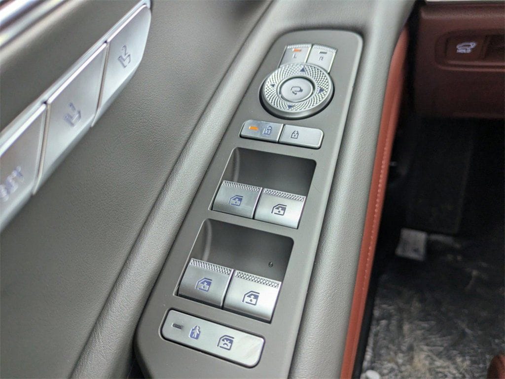 2025 GENESIS GV80 Prestige - Photo 24