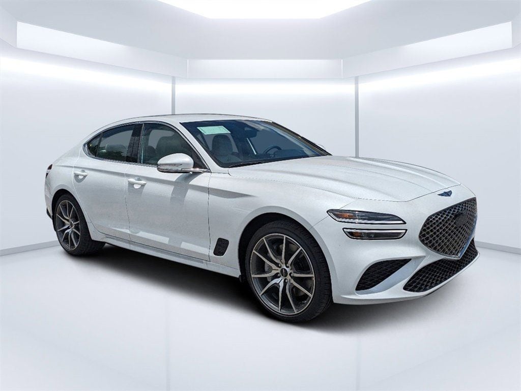 2025 Genesis G70 2.5T Standard's photo