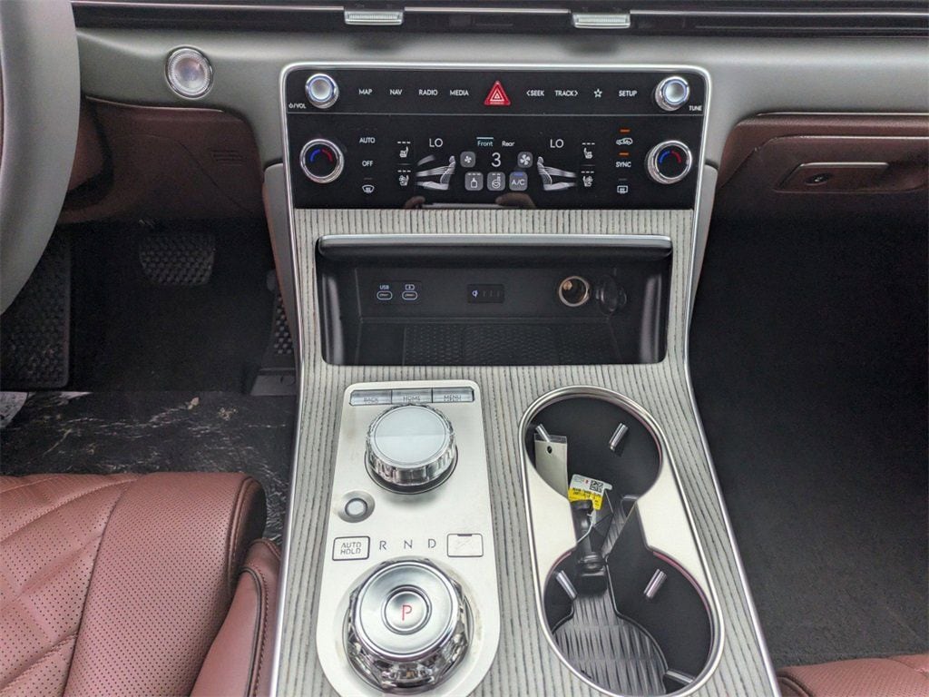 2025 GENESIS GV80 Prestige - Photo 16