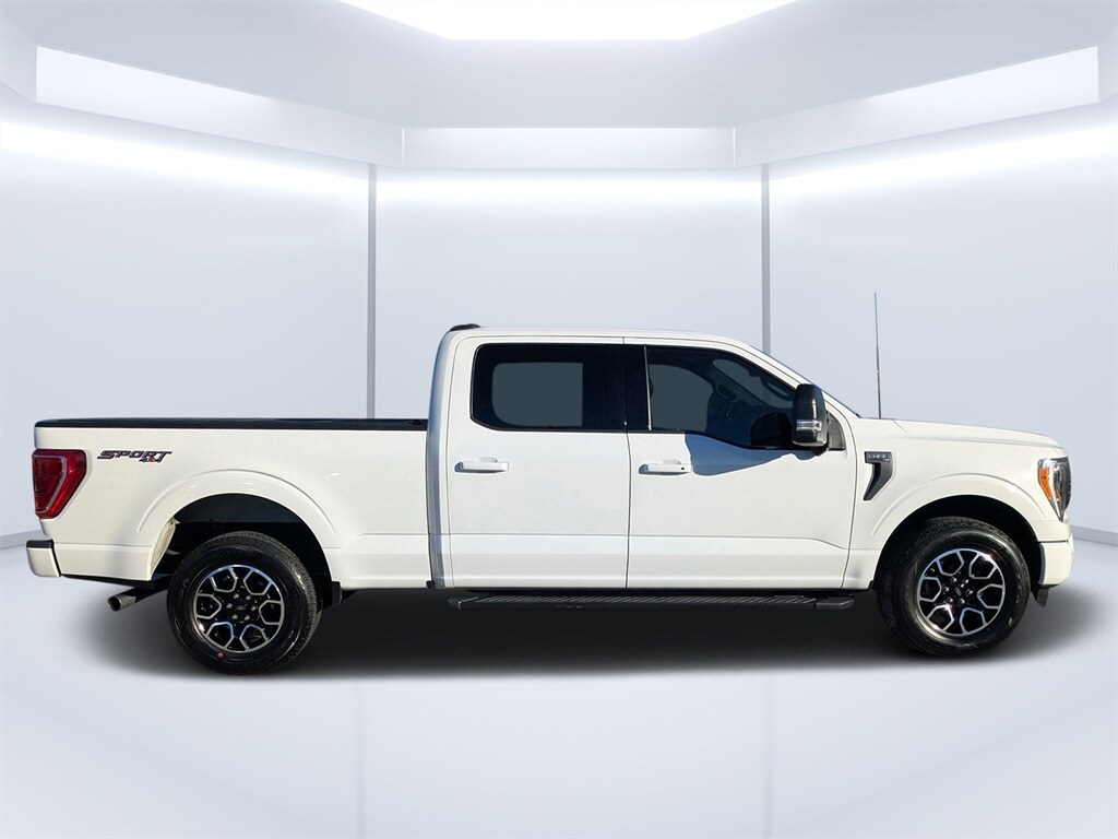 2021 Ford F-150 XLT photo 2