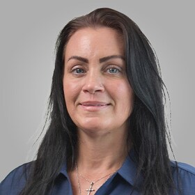 Staff member Amanda McKinnie from e7e87508be0c