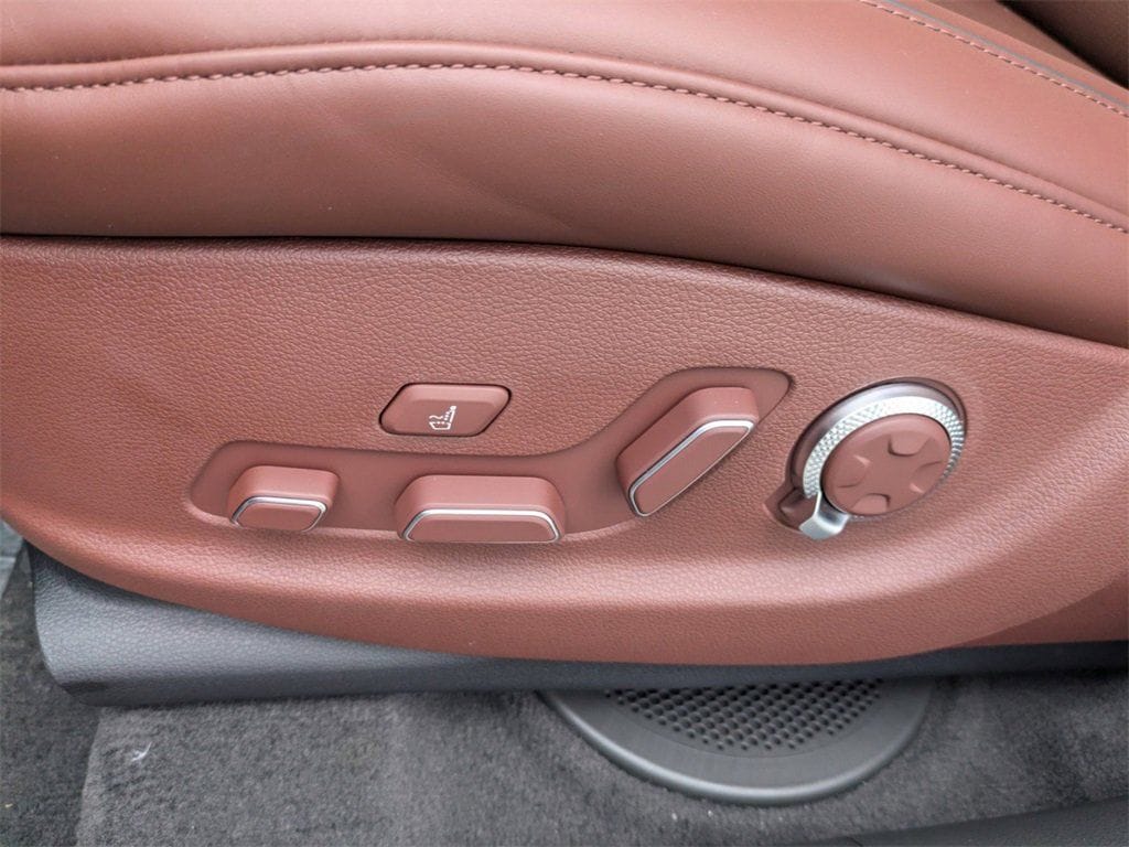 2025 GENESIS GV80 Prestige - Photo 17