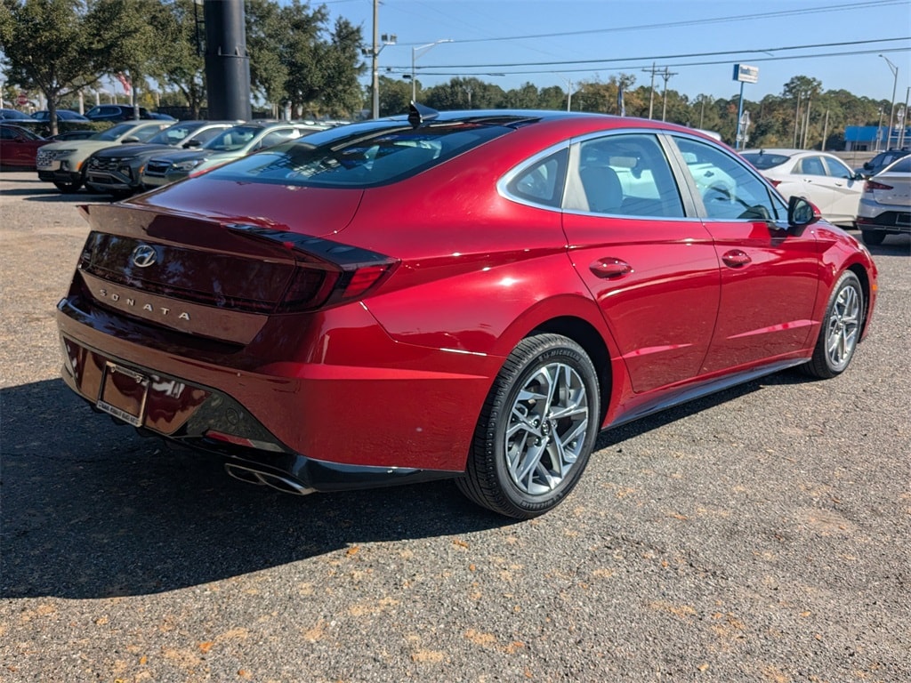 Used 2023 Hyundai Sonata SEL Sedan