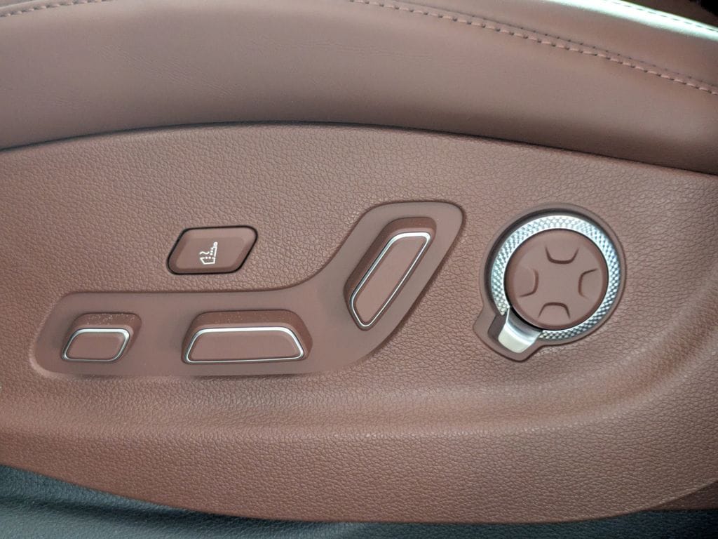 2025 GENESIS GV80 Prestige - Photo 17