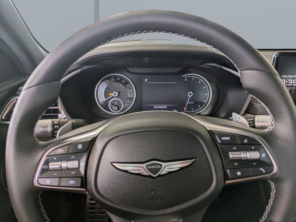 2025 GENESIS G70 Standard - Photo 26