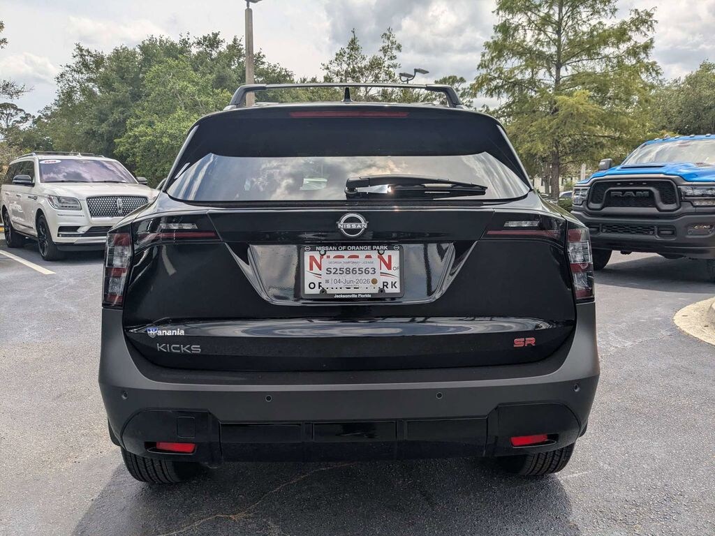Used 2026 Nissan Kicks SR SUV