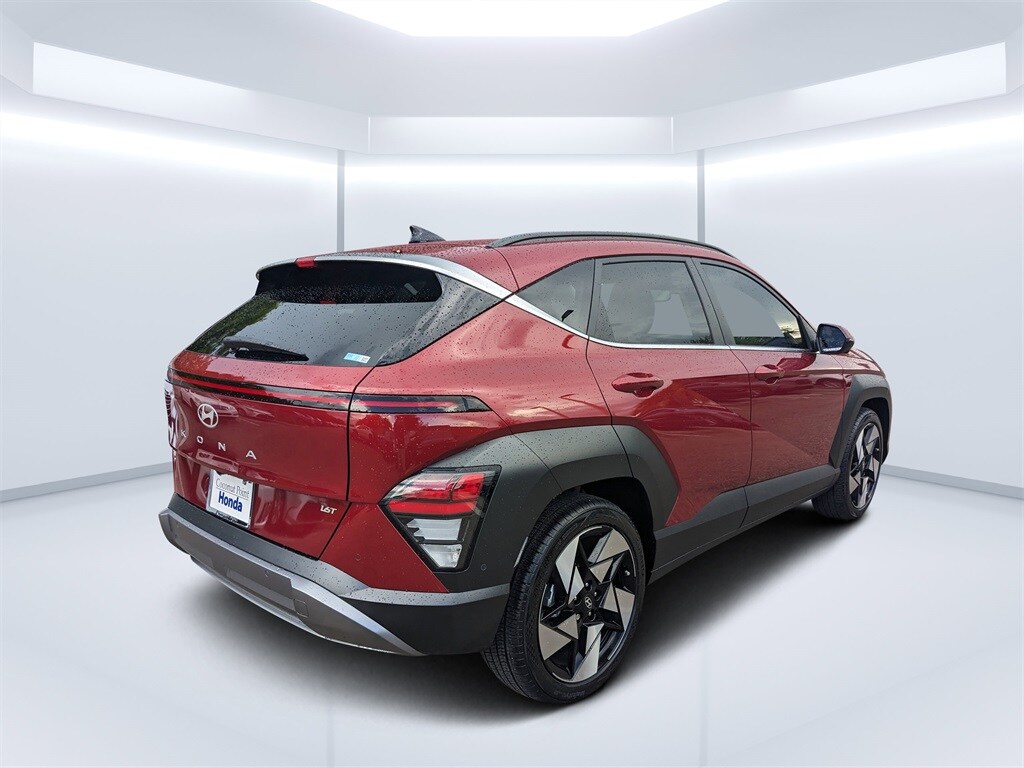2024 Hyundai Kona Limited photo 4