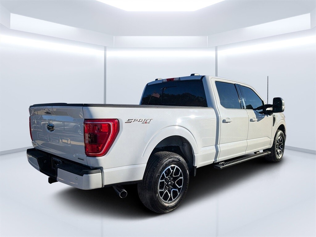 2021 Ford F-150 XLT photo 3