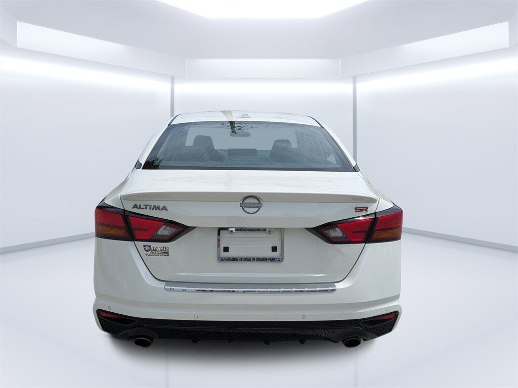 2023 Nissan Altima 2.5 SR photo 4