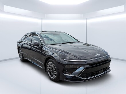 2024 Hyundai Sonata Hybrid Limited Sedan