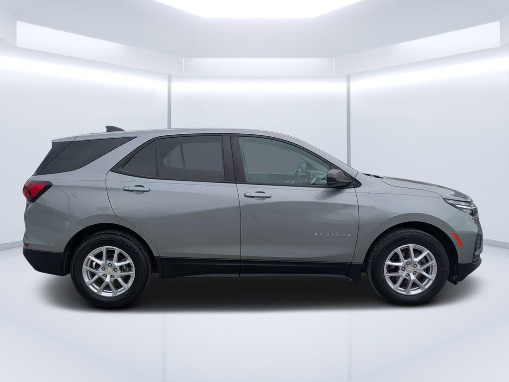 Used 2023 Chevrolet Equinox LS SUV