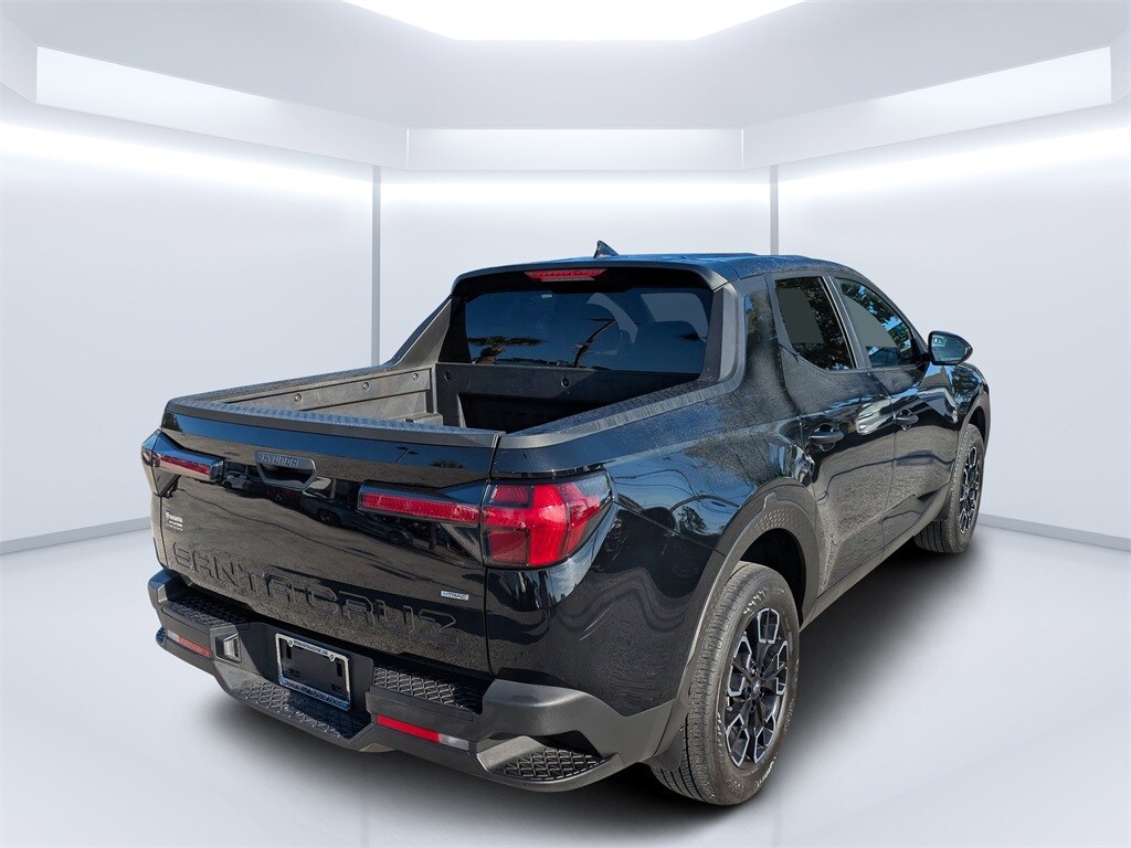 2023 Hyundai Santa Cruz SE photo 3