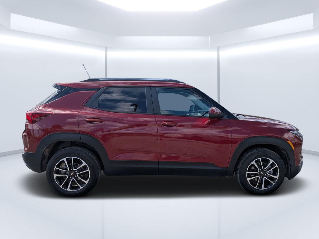Used 2025 Chevrolet Trailblazer LT SUV