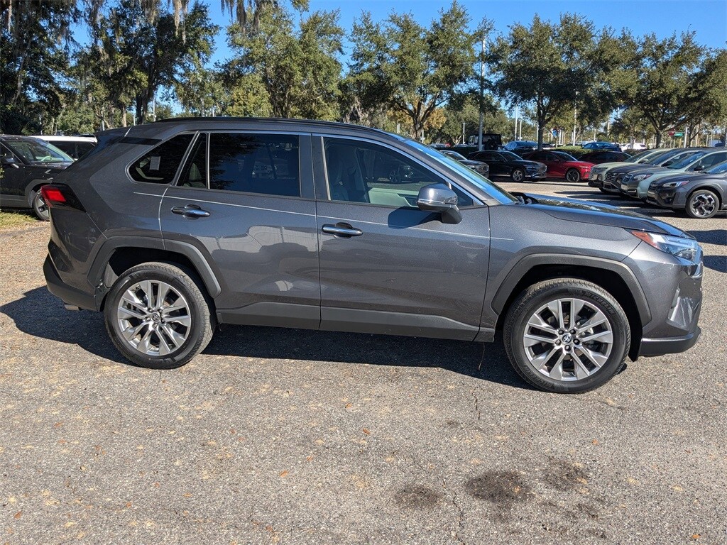 2023 Toyota RAV4 Limited photo 2