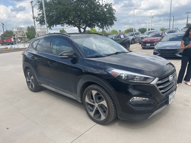 Used 2018 Hyundai Tucson Value with VIN KM8J33A23JU639945 for sale in Plano, TX