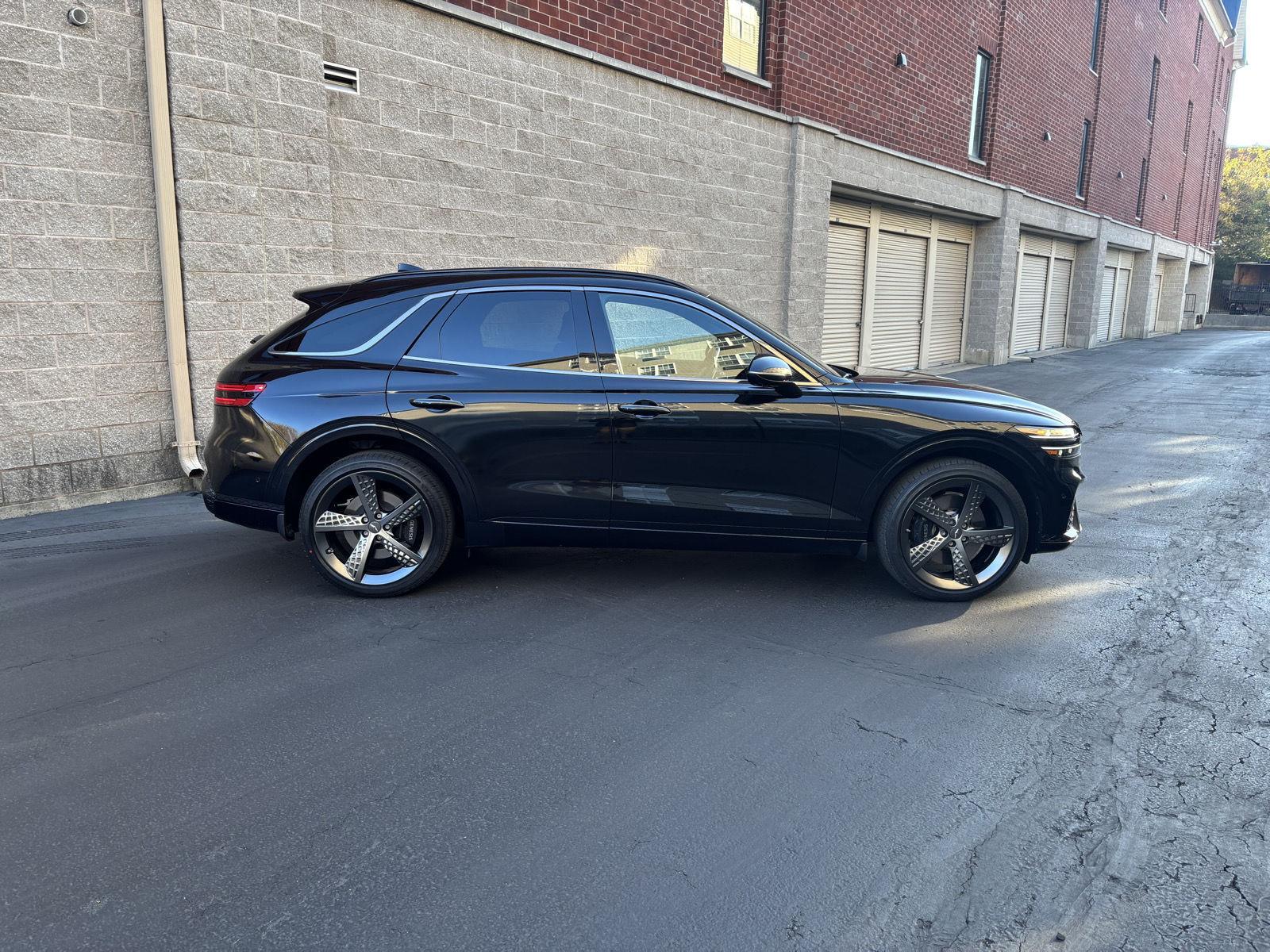 Used 2024 Genesis GV70