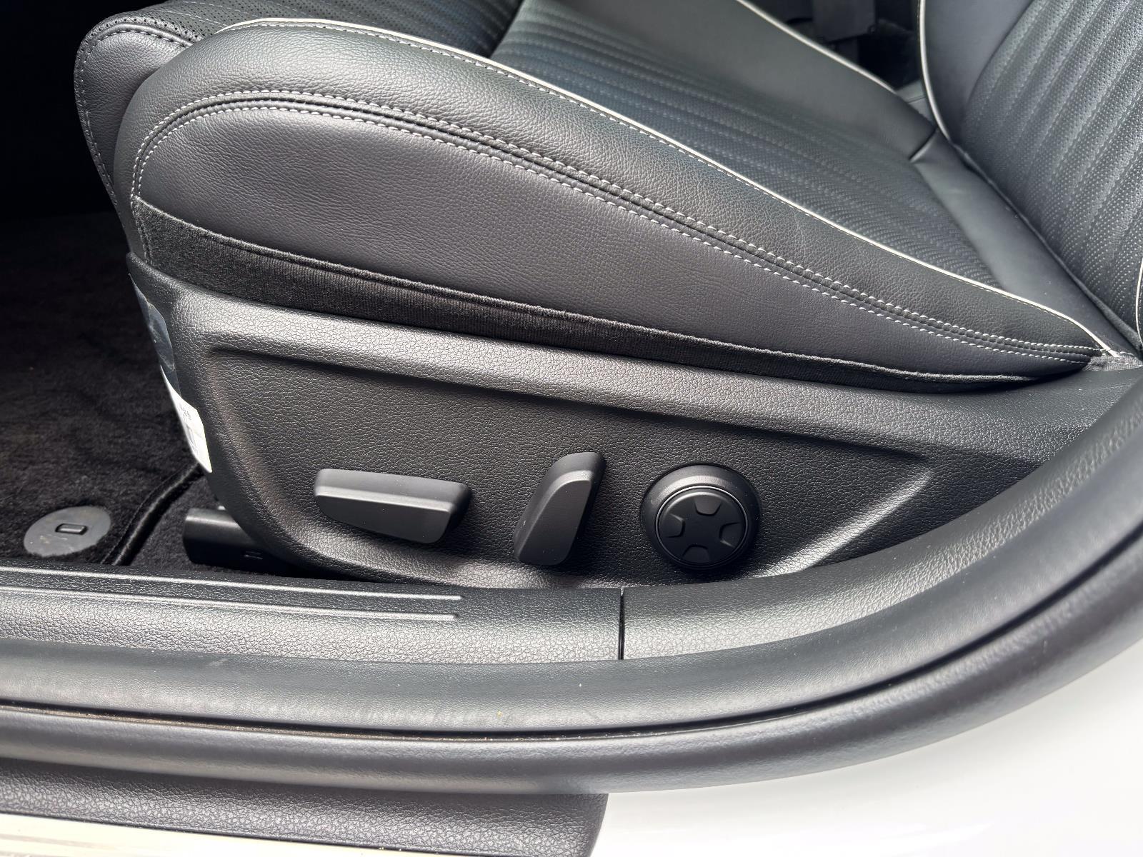 2026 GENESIS G70 Prestige - Photo 11