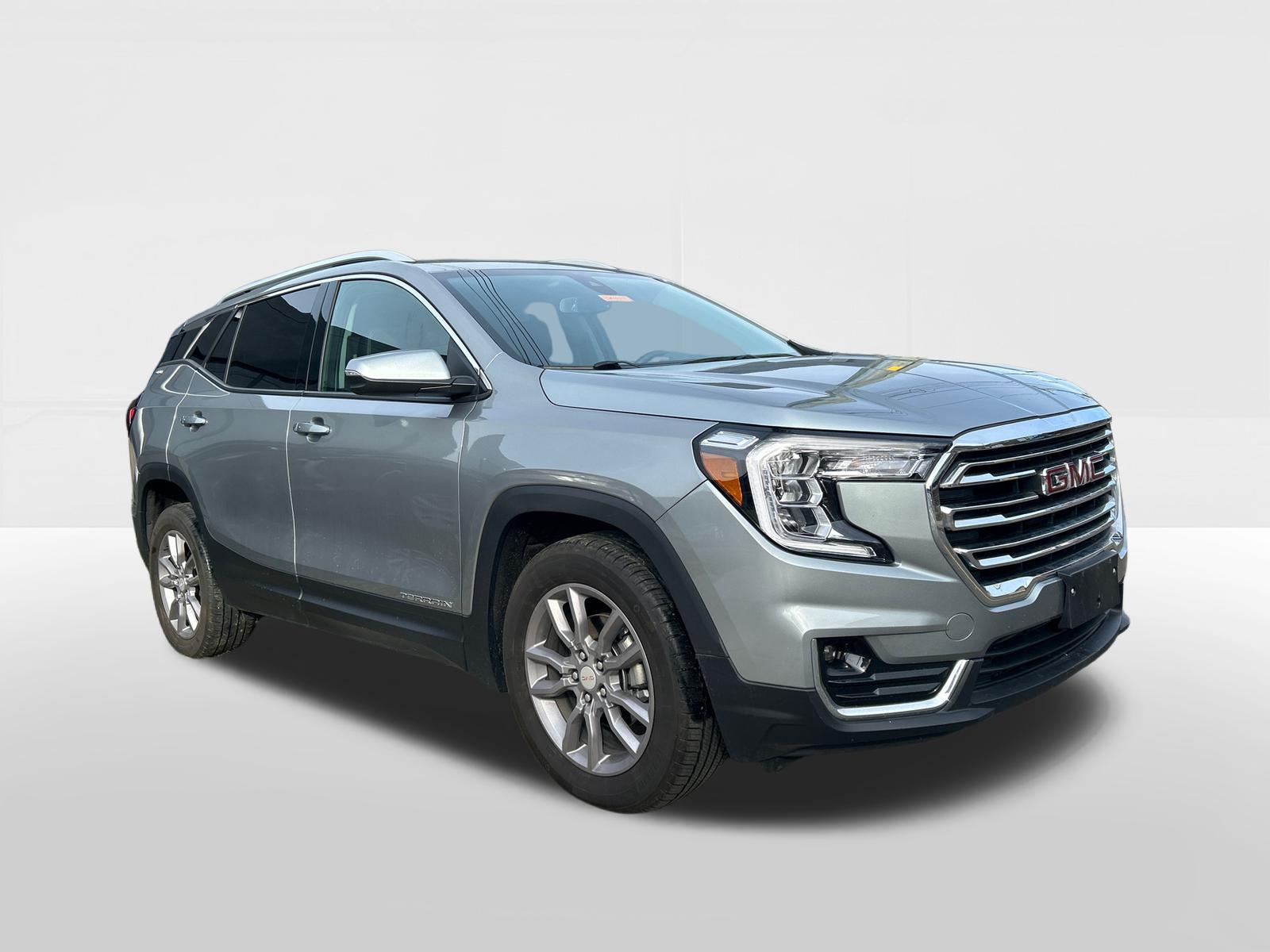 2024 GMC Terrain SLT's photo