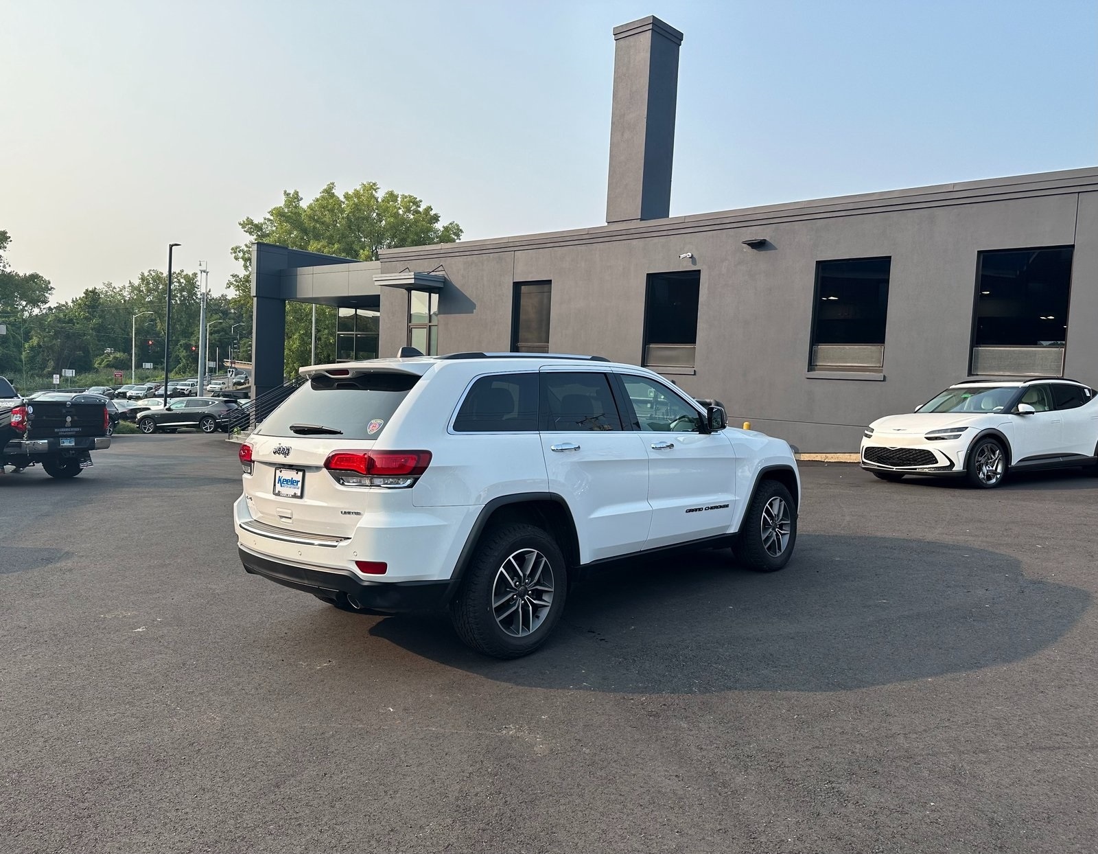 2020 Jeep Grand Cherokee Limited 16