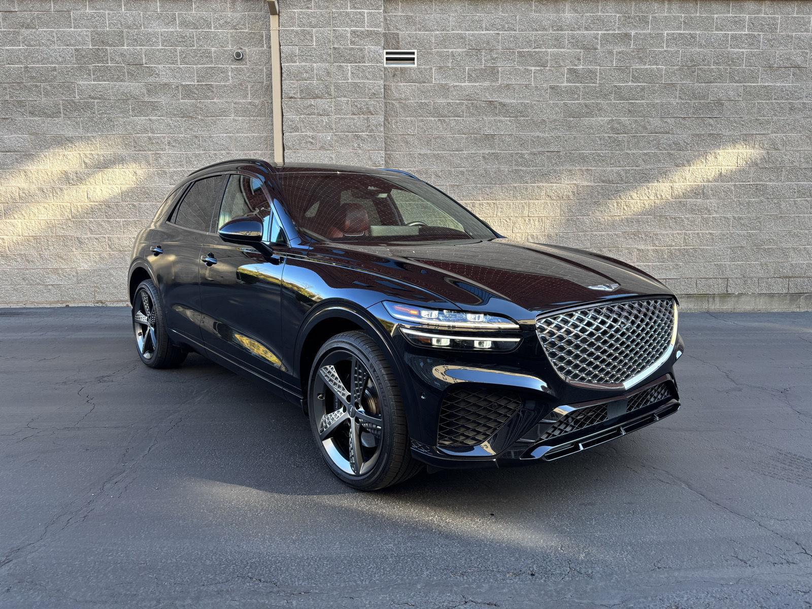 Used 2024 Genesis GV70