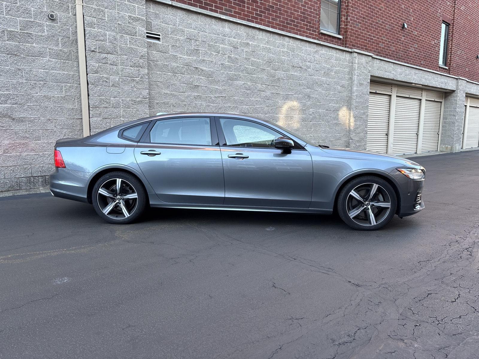 Used 2020 Volvo S90 R-Design with VIN LVYBR0AT4LP173659 for sale in Norwalk, CT