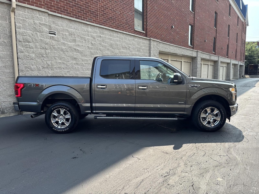 Used 2017 Ford F-150 XLT Truck