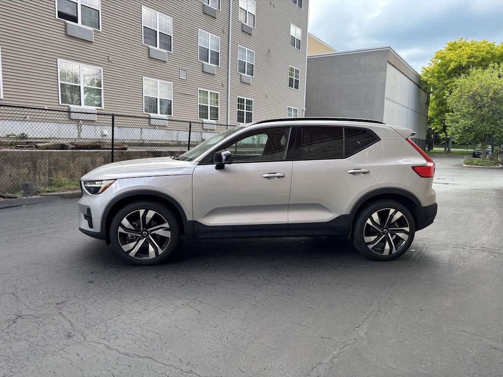 Used 2023 Volvo XC40 Plus Dark Theme SUV