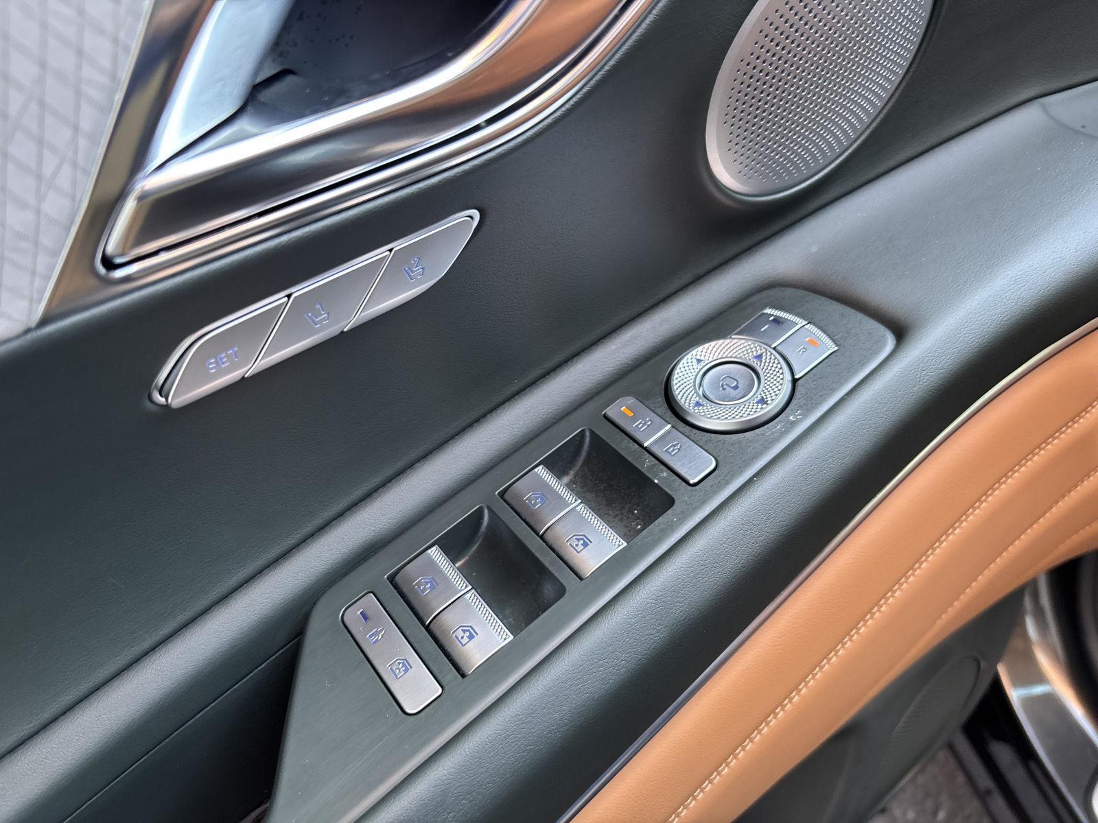 2026 GENESIS GV80 Prestige - Photo 11