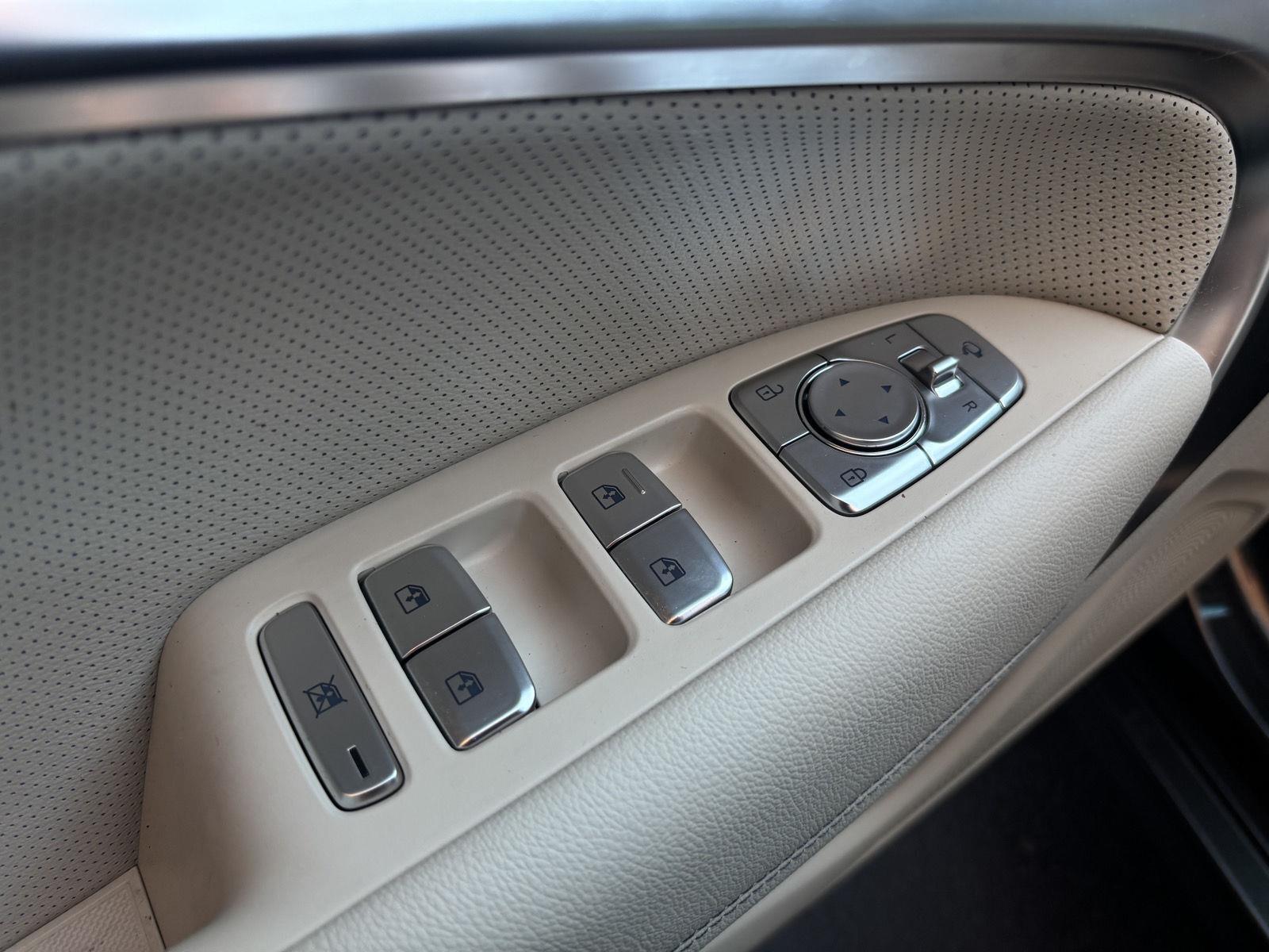 2026 GENESIS G70 Prestige - Photo 12