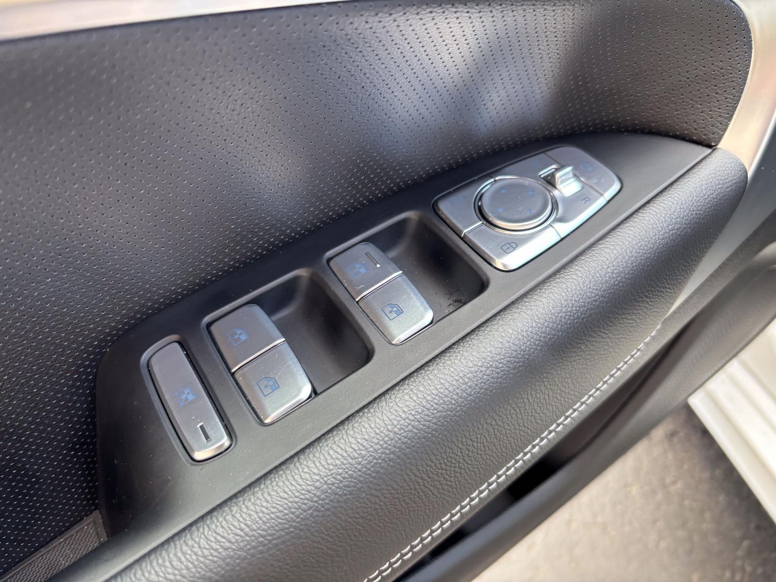 2026 GENESIS G70 Prestige - Photo 13