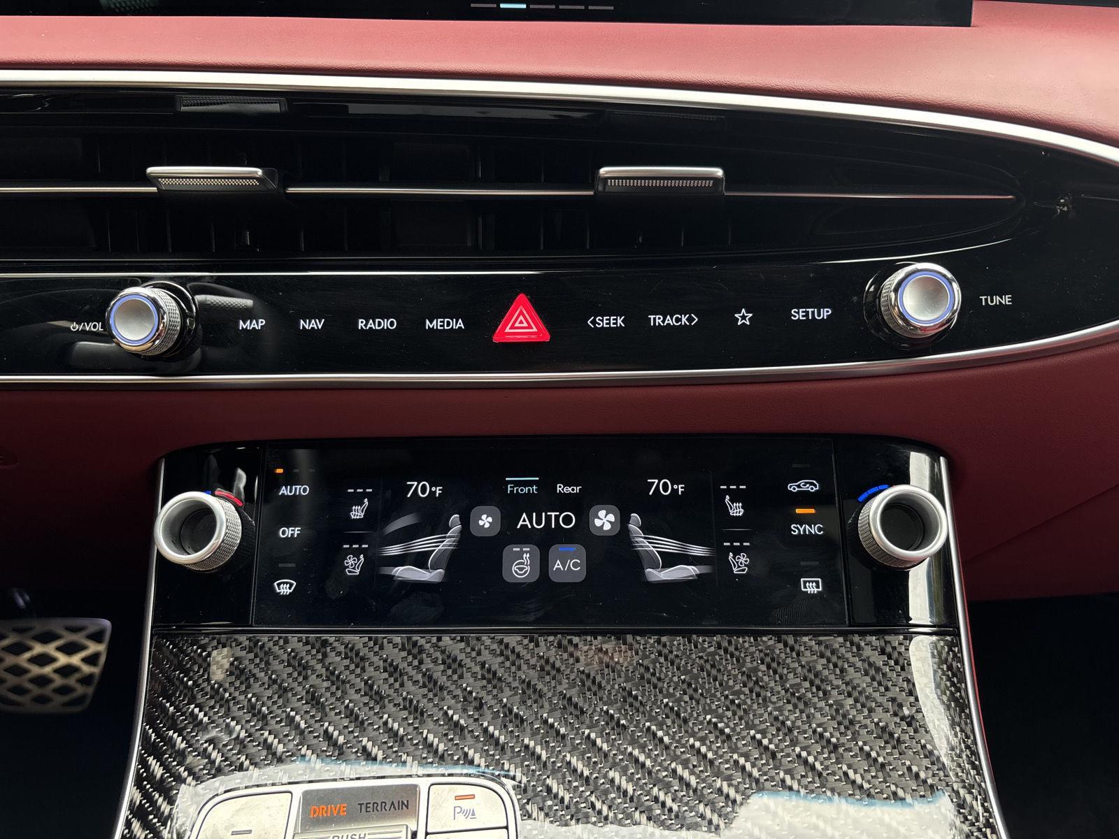 2026 GENESIS GV70 Sport Prestige - Photo 21