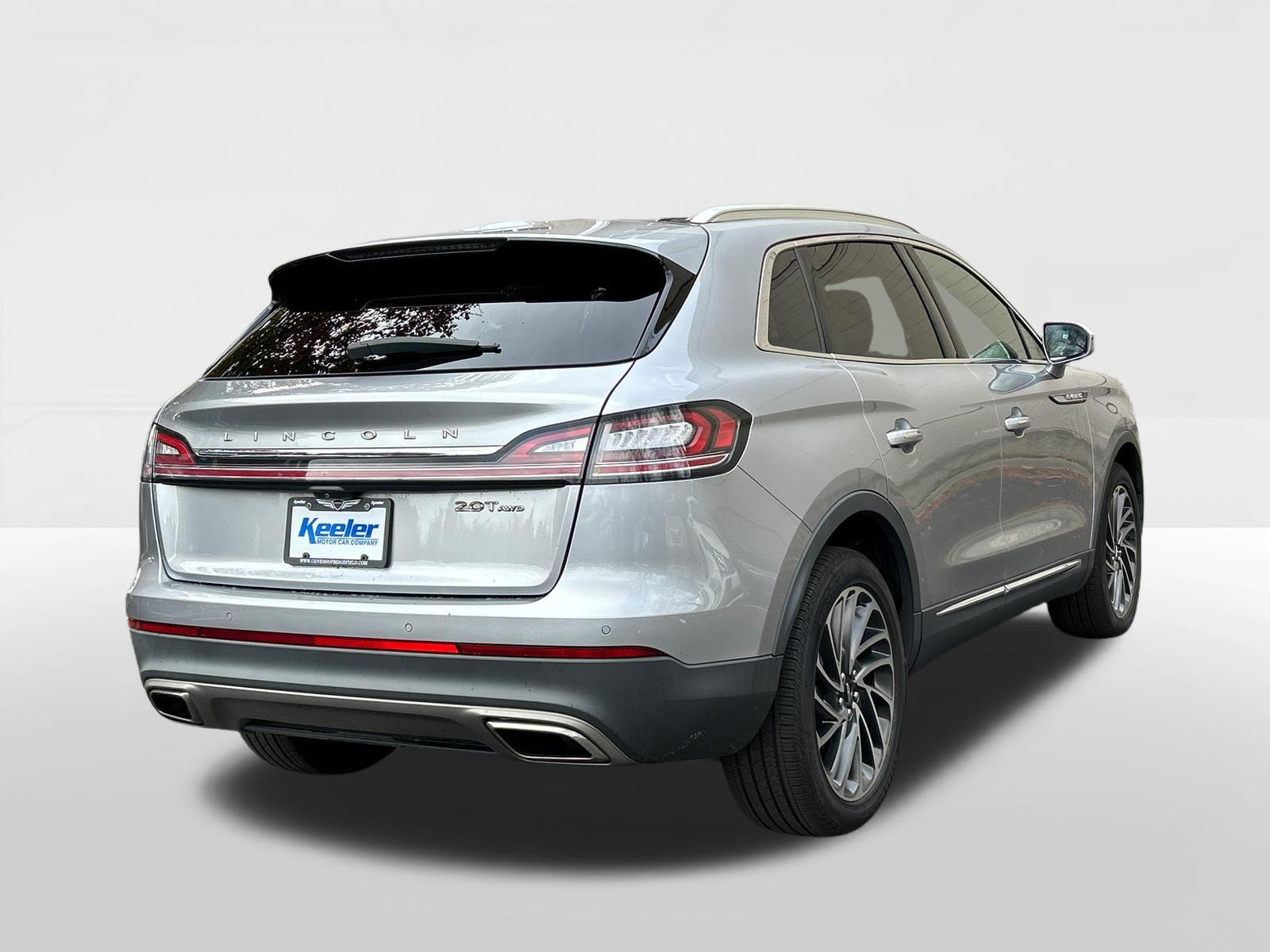 2020 Lincoln Nautilus Reserve photo 2