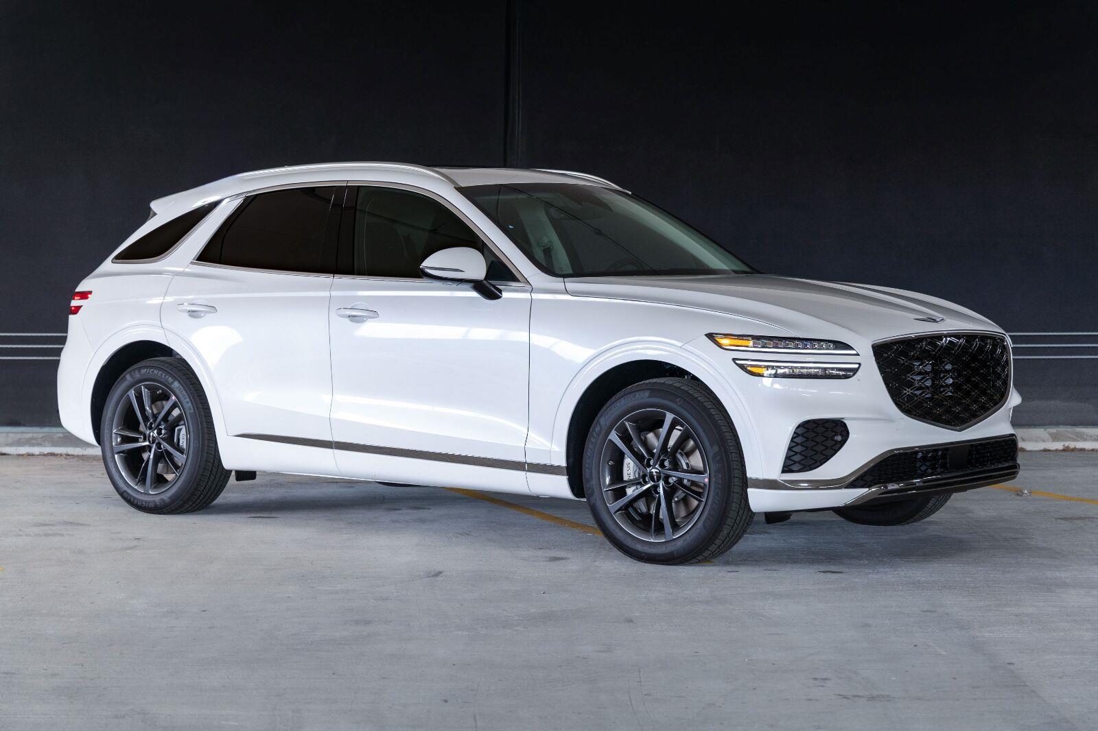 2027 GENESIS GV70