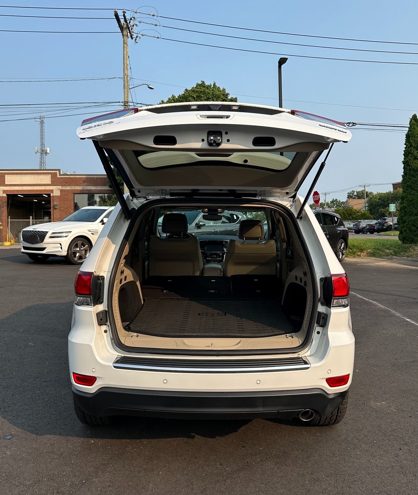 2020 Jeep Grand Cherokee Limited 15