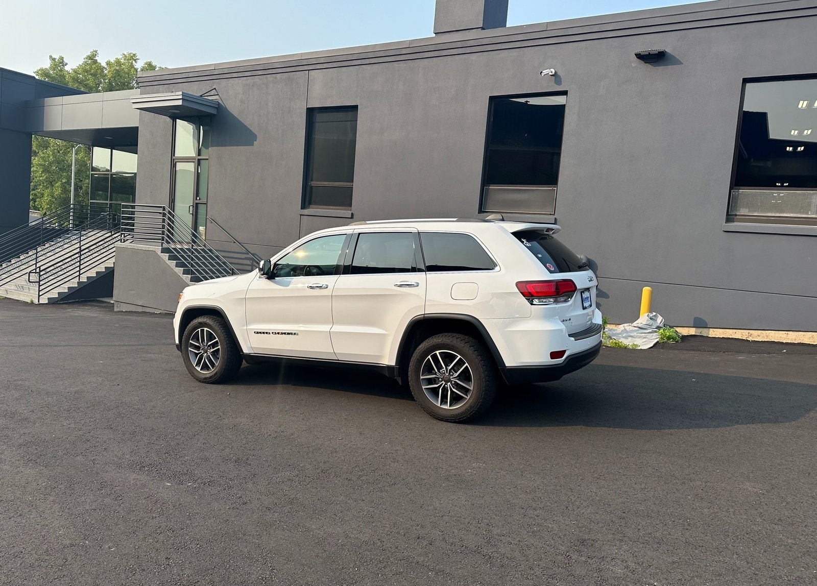 2020 Jeep Grand Cherokee Limited 12