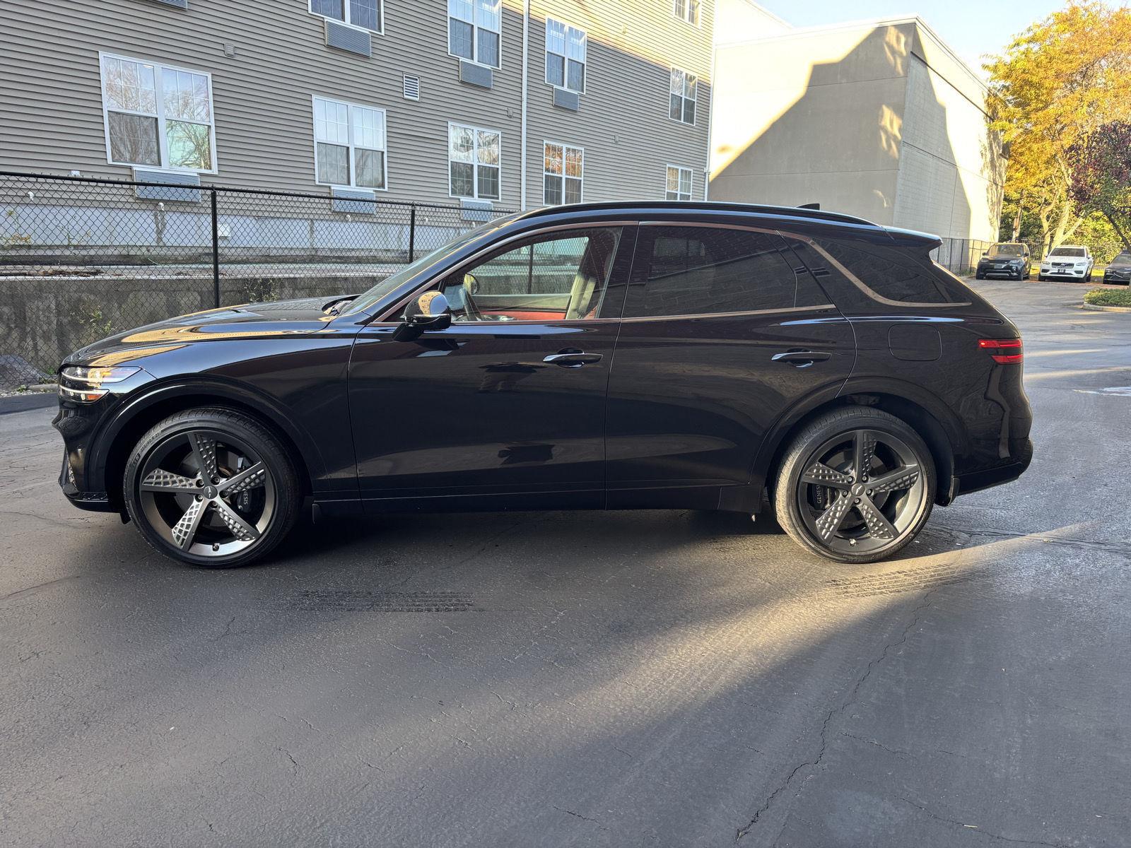Used 2024 Genesis GV70