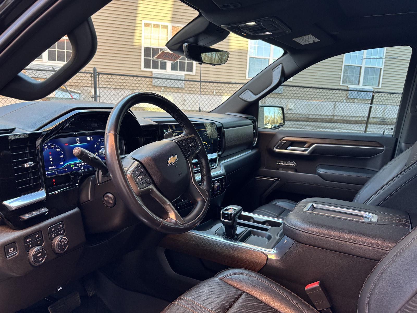 2022 Chevrolet Silverado 1500 High Country - Photo 11