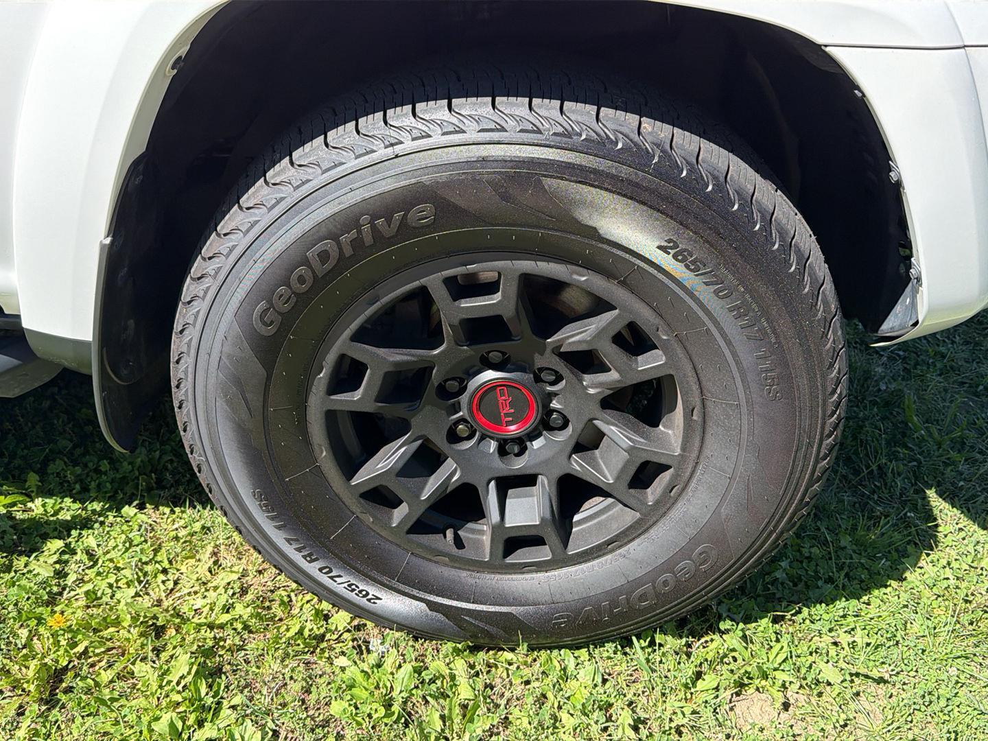 2022 Toyota 4Runner SR5 Premium photo 2