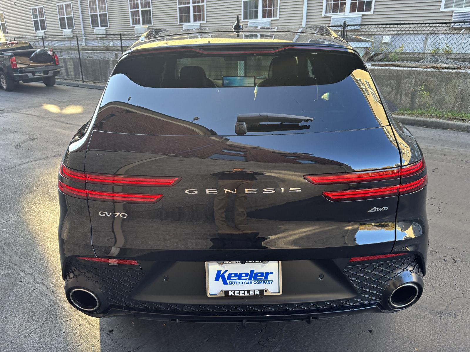 Used 2024 Genesis GV70