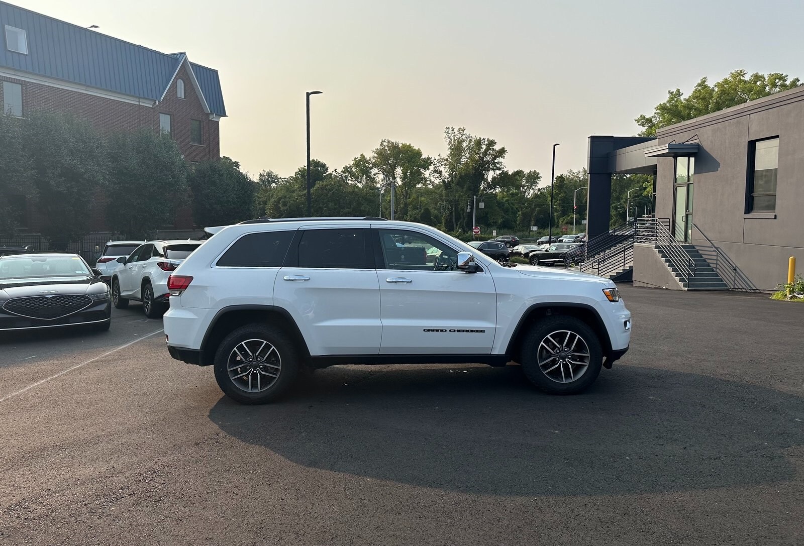 2020 Jeep Grand Cherokee Limited 20