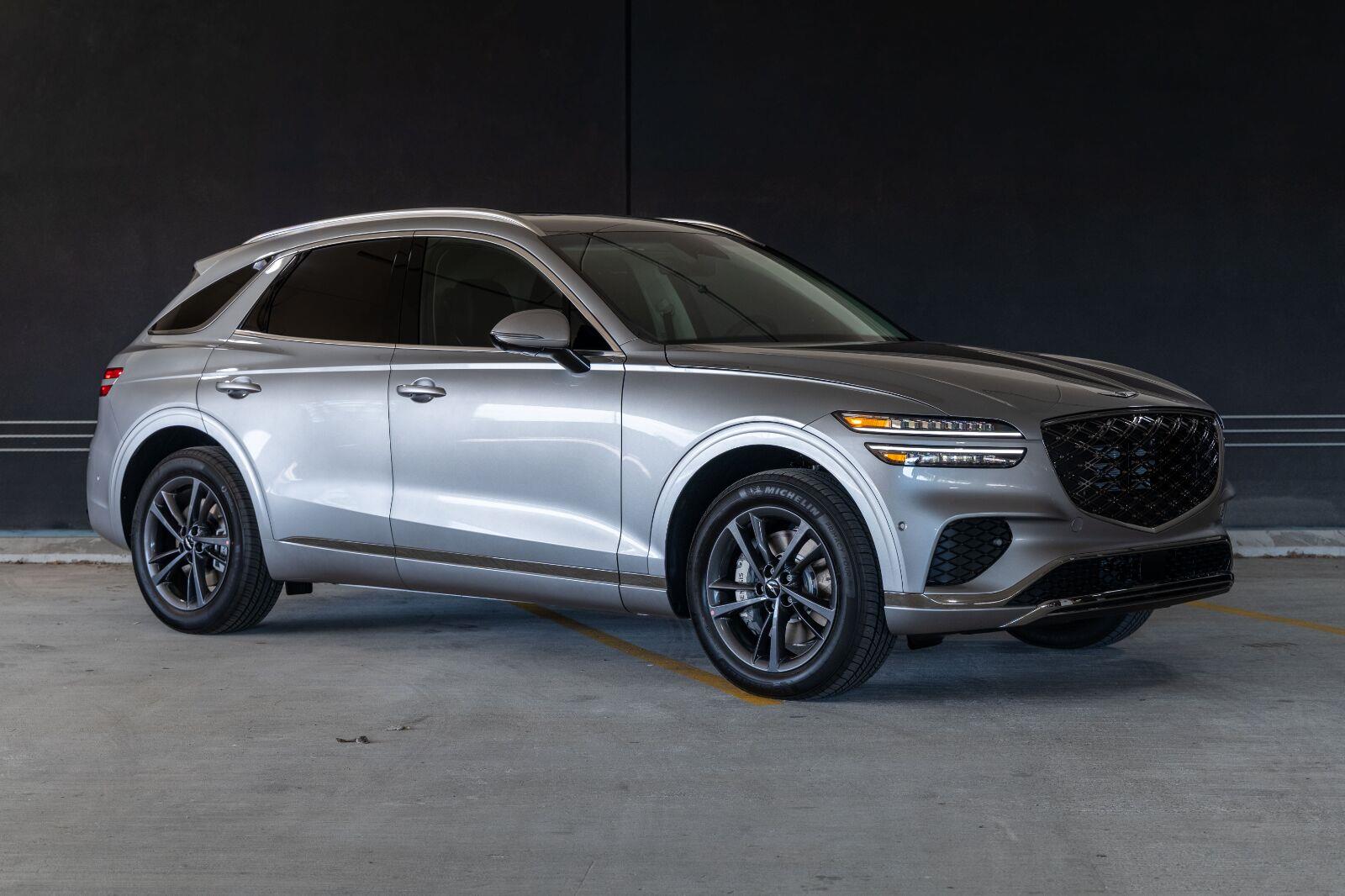 2027 GENESIS GV70