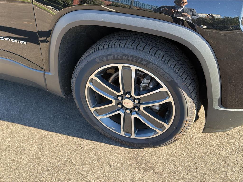 2021 Gmc Acadia SLT photo 3