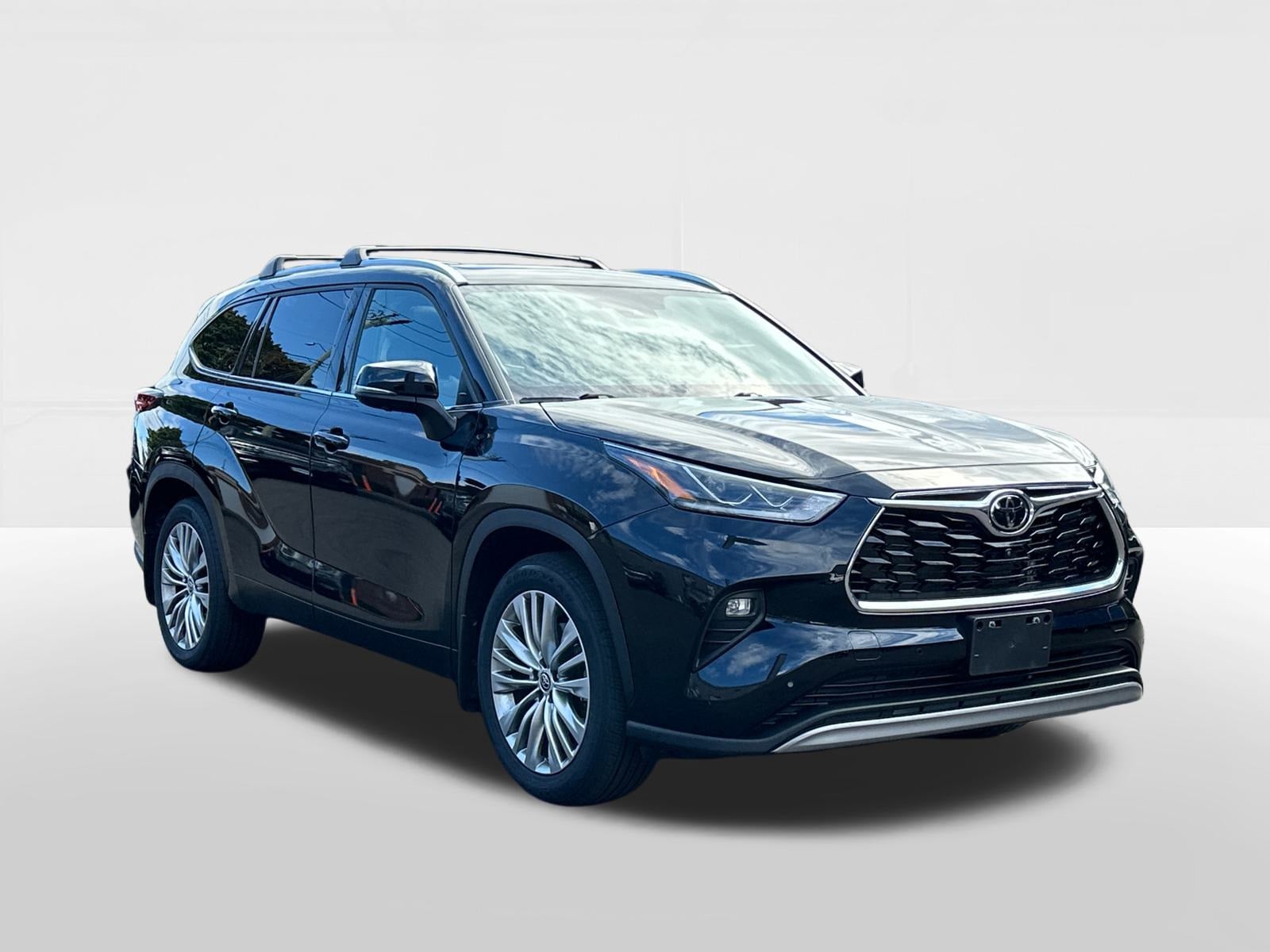 2023 Toyota Highlander Platinum 2