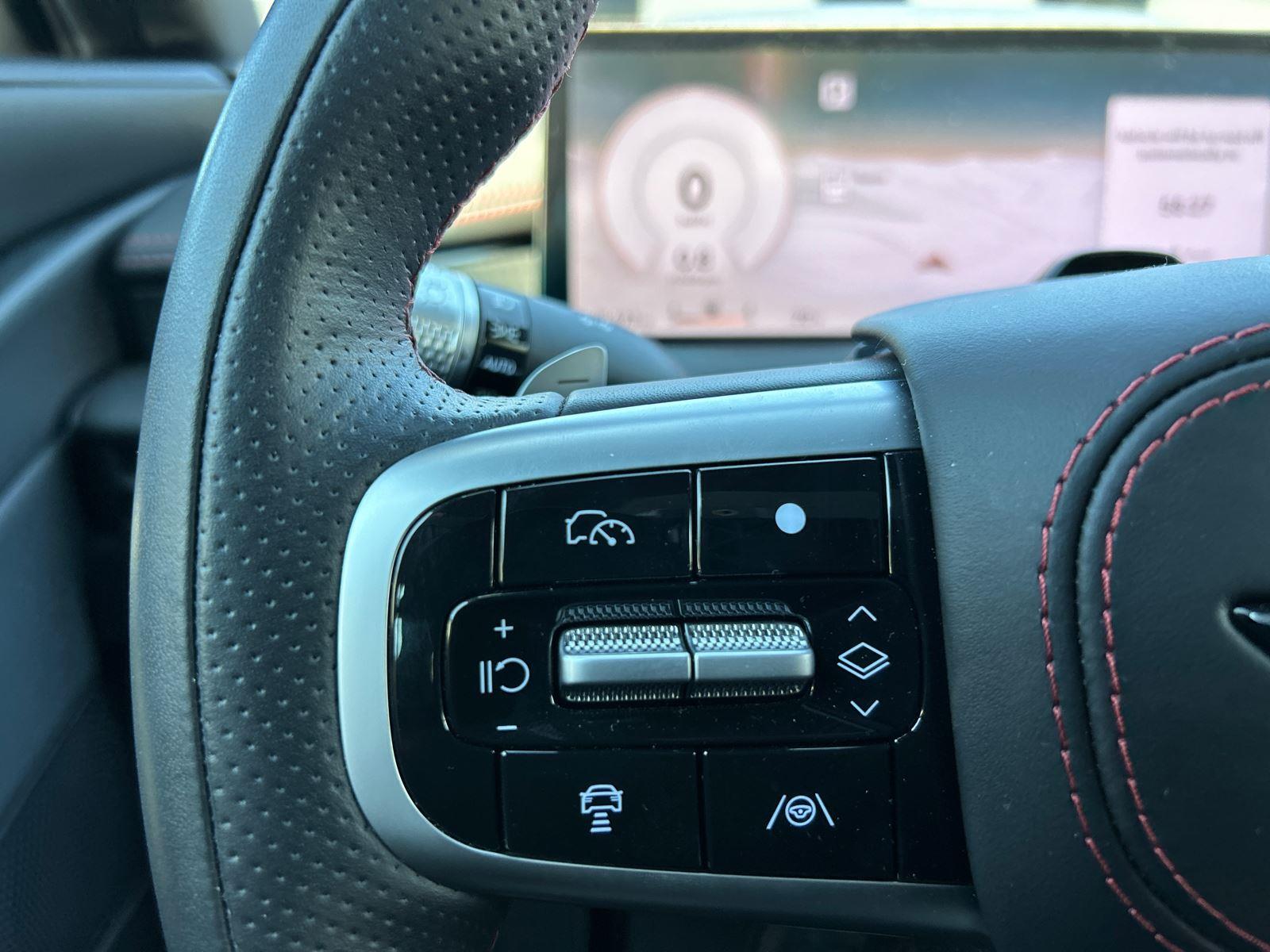 2025 Genesis G80 2.5T Sport Prestige photo 2