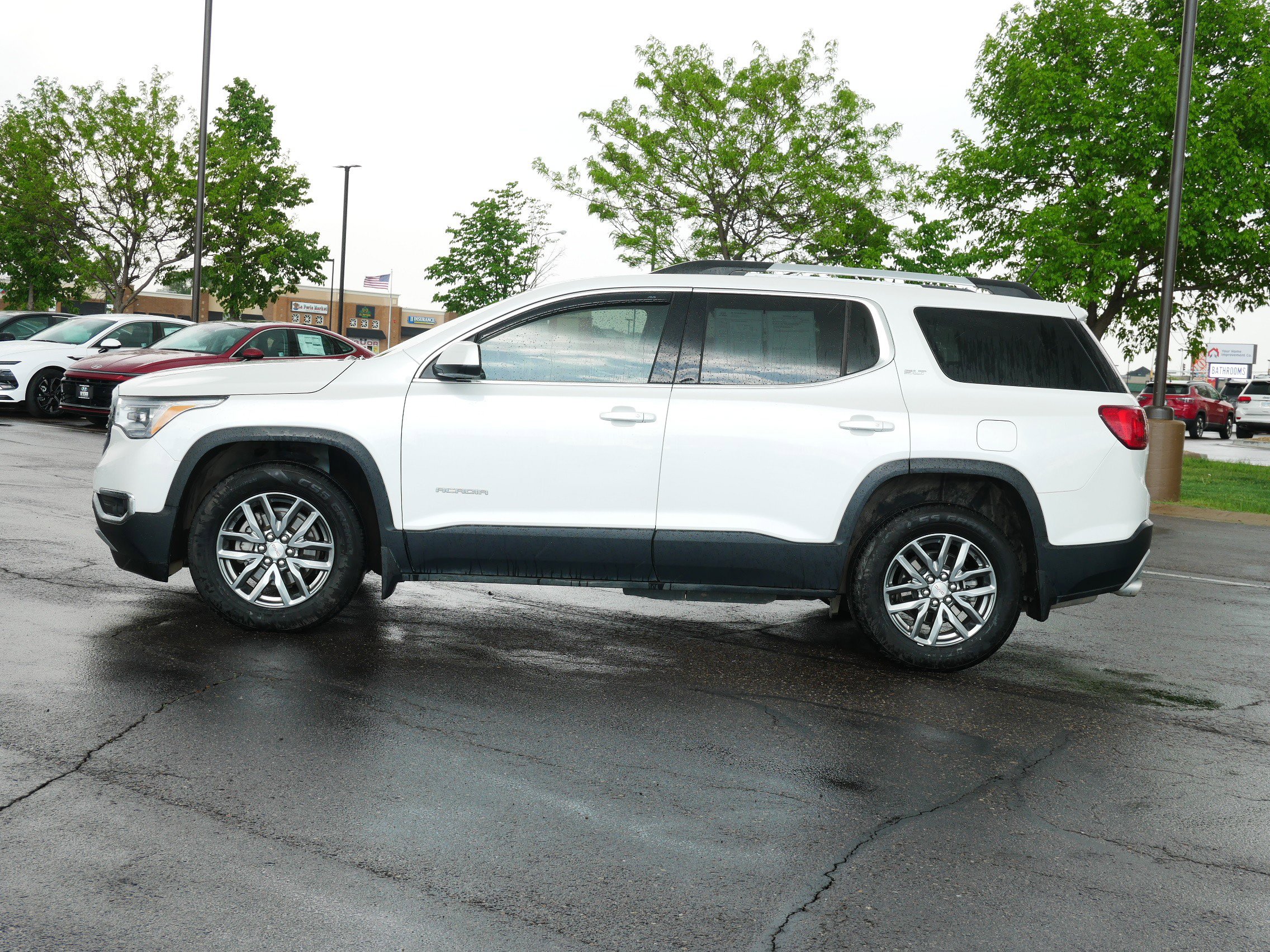 Used 2017 GMC Acadia SLT-1 with VIN 1GKKNULS8HZ261001 for sale in Waite Park, Minnesota