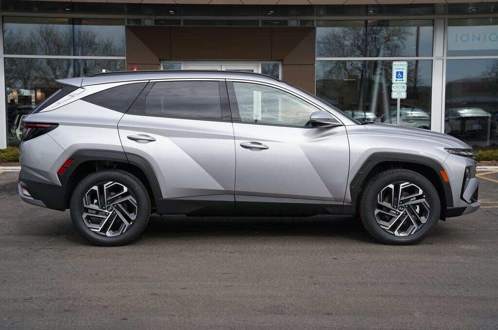 New 2026 Hyundai Tucson Hybrid Limited SUV