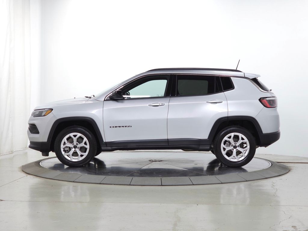 Used 2025 Jeep Compass Latitude SUV