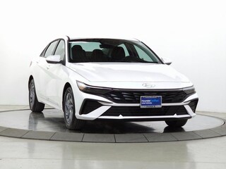 Used 2026 Hyundai Elantra Hybrid Blue Sedan for sale near Naperville, Hoffman Estates & Aurora IL