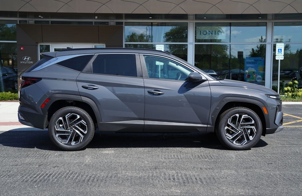New 2026 Hyundai Tucson SEL Plus SUV
