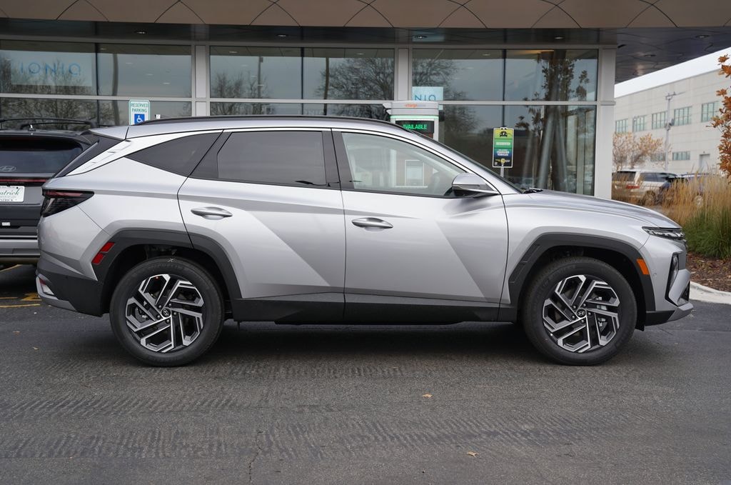 New 2026 Hyundai Tucson Hybrid Limited SUV